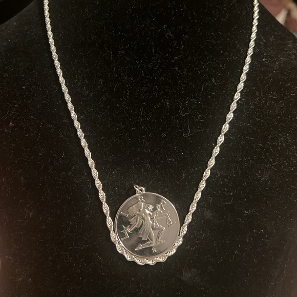 Men’s necklace and charm set - Picture 3 of 9